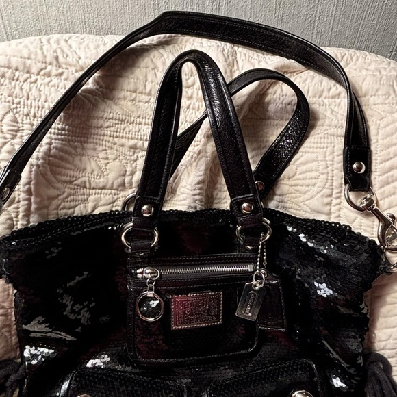 Coach Poppy Sequins Over the shoulder bag - Picture 6 of 10